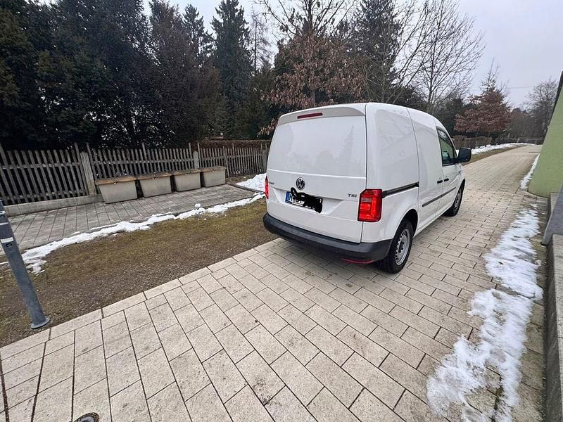 Gebraucht VW Caddy 102 PS (75 kW) 2017 Weiß Van / Kleinbus