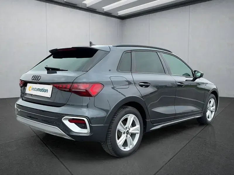 Gebraucht Audi A3 204 PS (150 kW) 2025 Grau Limousine