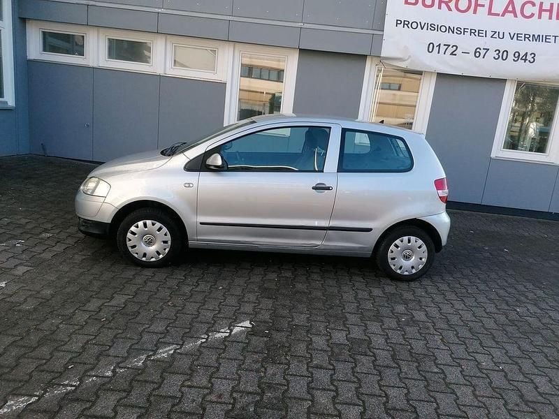 Gebraucht VW Fox 54 PS (39 kW) 2009 Silber Kleinwagen