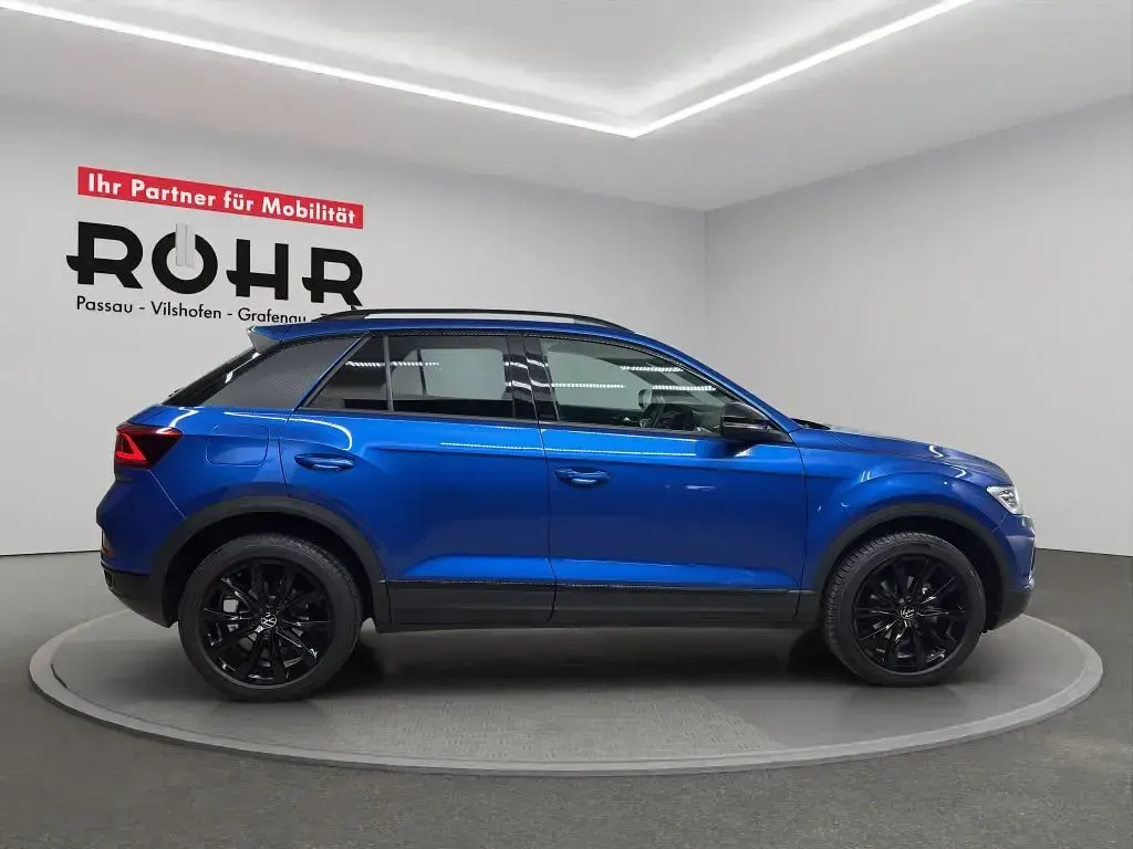 Gebraucht VW T-Roc Style 150 PS (110 kW) 2023 Ravennablau metallic SUV