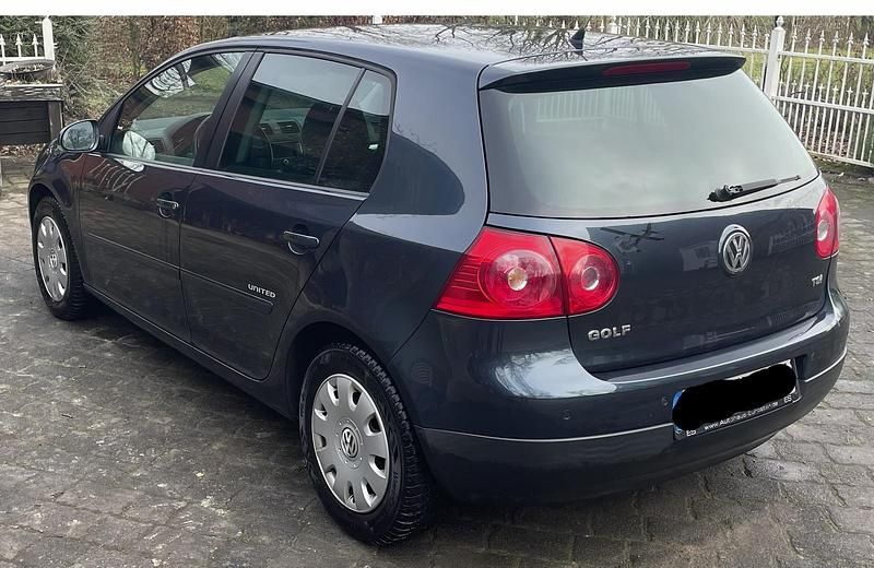 Gebraucht VW Golf VI United 140 PS (102 kW) 2008 Blau Kleinwagen