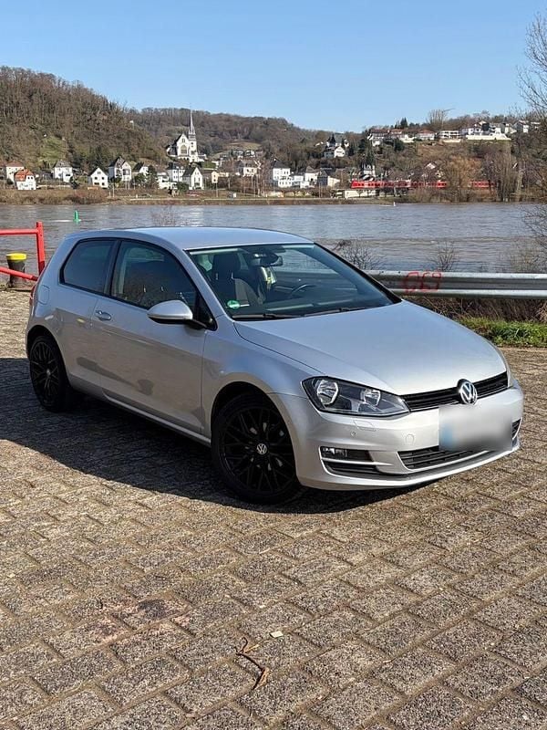 Gebraucht VW Golf VII Trendline 105 PS (77 kW) 2014 Silber Limousine