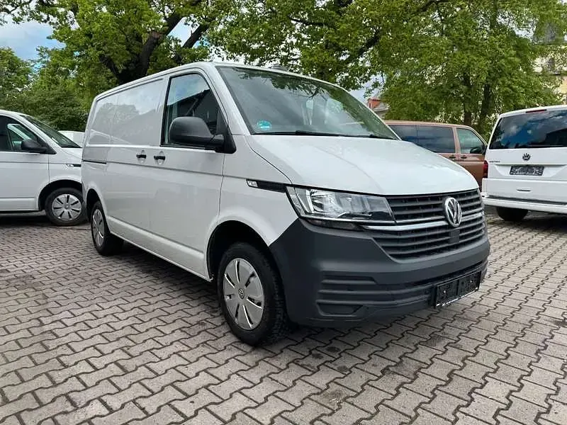 Gebraucht VW T6.1 150 PS (110 kW) 2022 Weiß Van