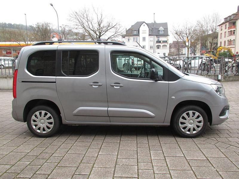 Gebraucht Opel Combo Life Ultimate 131 PS (96 kW) 2023 Grau Van / Kleinbus