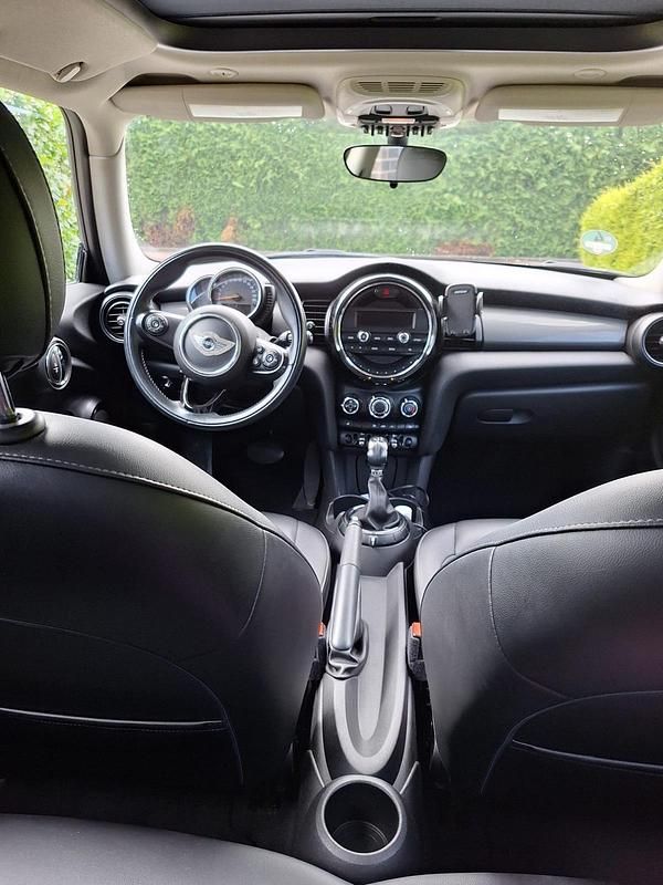 Gebraucht Mini Cooper 136 PS (100 kW) 2016 Weiß Kleinwagen