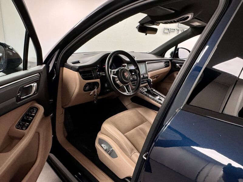 Gebraucht Porsche Macan Sport 245 PS (180 kW) 2019 Blau SUV
