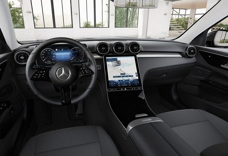 Gebraucht Mercedes C220 200 PS (147 kW) 2023 Schwarz Limousine