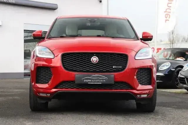Gebraucht Jaguar E-Pace R-Dynamic 241 PS (177 kW) 2019 Firenze red SUV