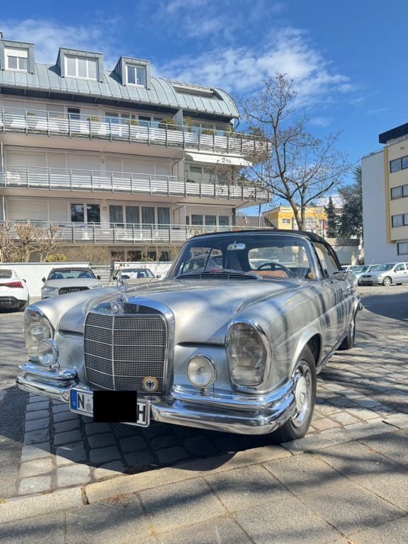 Silber Gebraucht 1966 Mercedes 250 SE Cabrio | 110.000 € - Bild 1/4