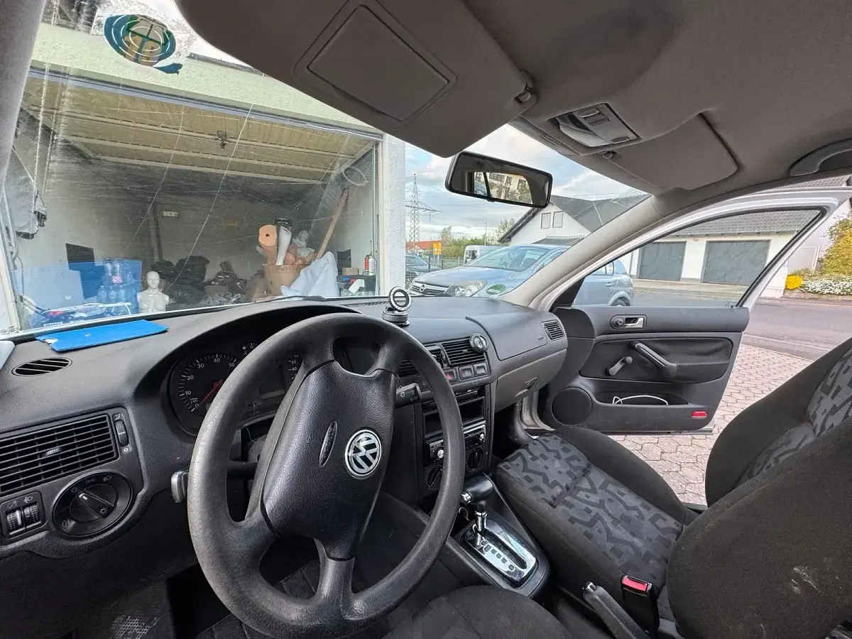 Gebraucht VW Golf III 101 PS (74 kW) 1998 Silber Kleinwagen