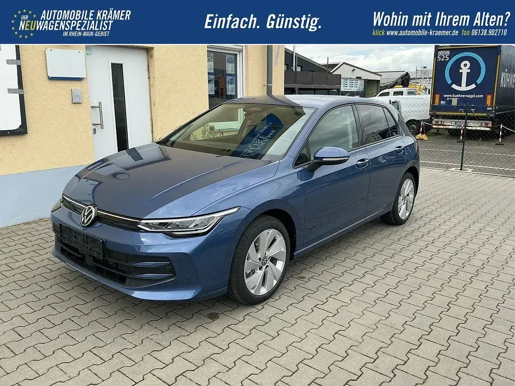 Neu VW Golf VIII 150 PS (110 kW) 2026 Anemonenblau metallic 5r5r Limousine