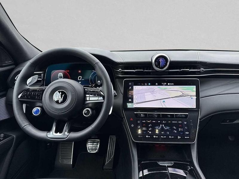 Gebraucht Maserati Grecale 330 PS (242 kW) 2026 Grau (grigio lava) SUV