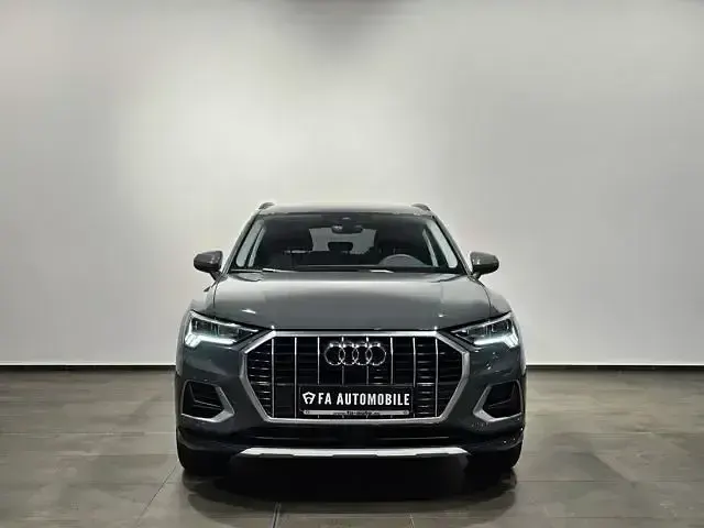 Gebraucht Audi Q3 Sport 150 PS (110 kW) 2024 Nanograu (metallic) SUV