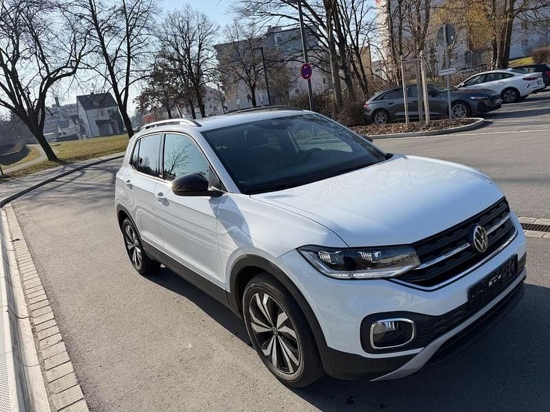 Gebraucht VW T-Cross IQ Drive 150 PS (110 kW) 2022 Weiß SUV