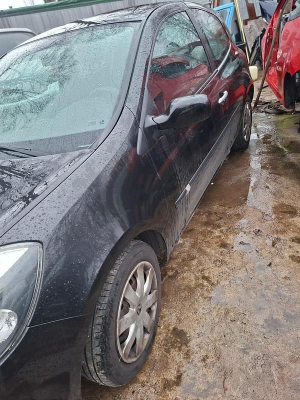 Gebraucht Renault Clio II 88 PS (64 kW) 2005 Schwarz Kleinwagen