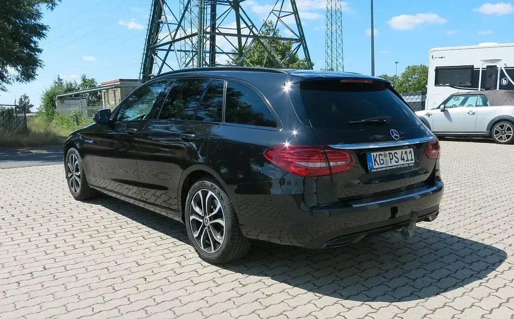 Gebraucht Mercedes C200 150 PS (110 kW) 2019 Obsidianschwarz Kombi