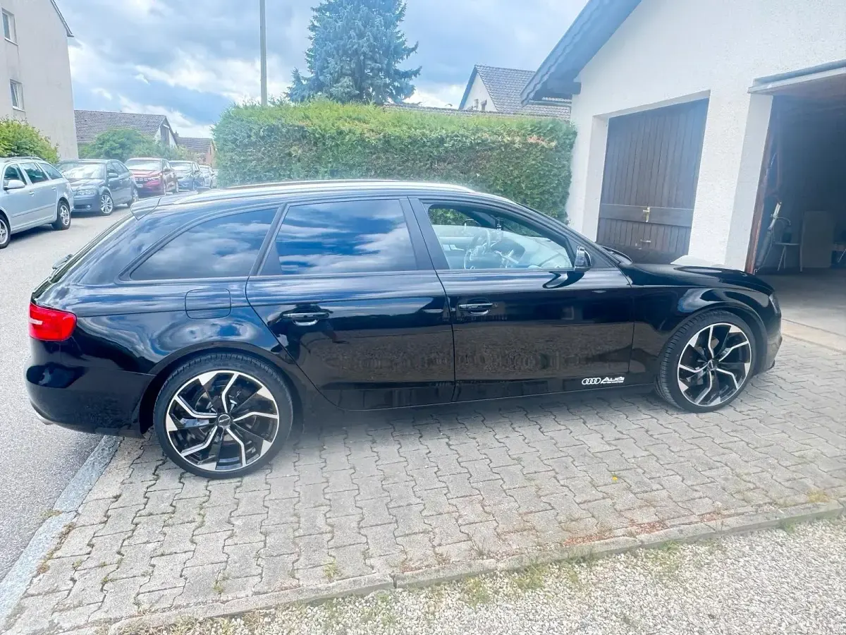 Gebraucht Audi A4 204 PS (150 kW) 2013 Schwarz Kombi