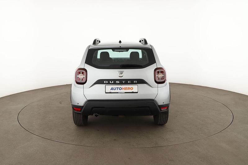 Gebraucht Dacia Duster Comfort 116 PS (85 kW) 2021 Grau SUV