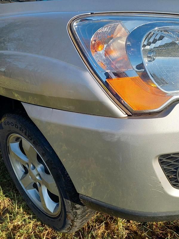 Gebraucht Kia Sportage 140 PS (102 kW) 2009 Silber SUV