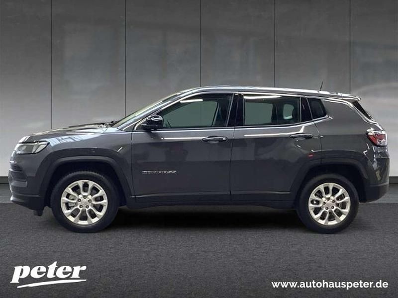 Gebraucht Jeep Compass Altitude 129 PS (94 kW) 2024 Graphite grey SUV