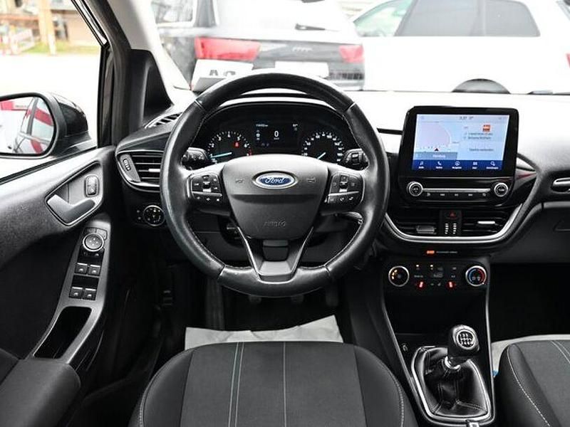 Gebraucht Ford Fiesta Cool & Connect 95 PS (69 kW) 2020 Schwarz Kleinwagen