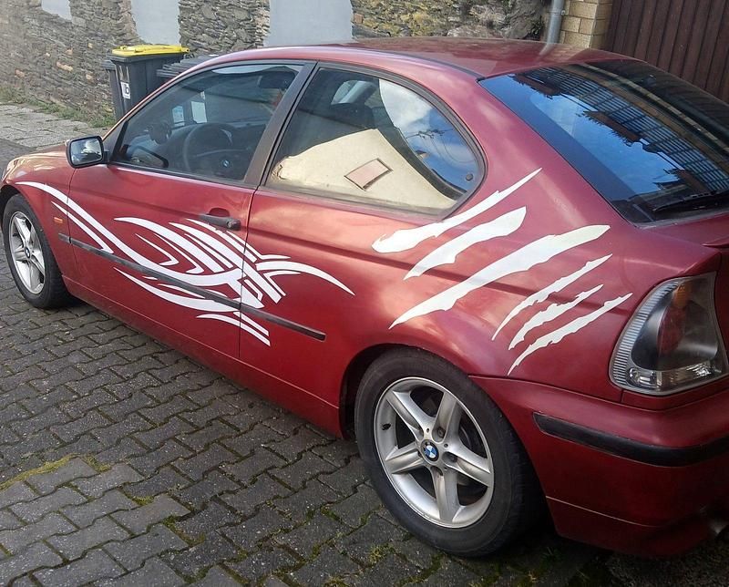 Gebraucht BMW 316 116 PS (85 kW) 2002 Rot Limousine