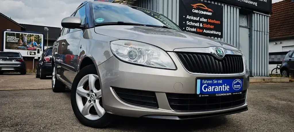 Gebraucht Skoda Fabia Family 103 PS (75 kW) 2012 Grau Kombi