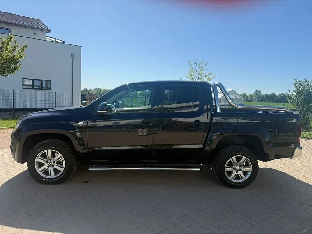 Second-hand VW Amarok 204 CP (150 kW) 2016 Negru Pickup