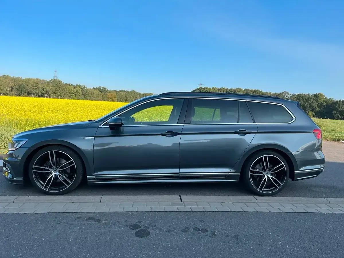Gebraucht VW Passat R-line 150 PS (110 kW) 2016 Grau Kombi