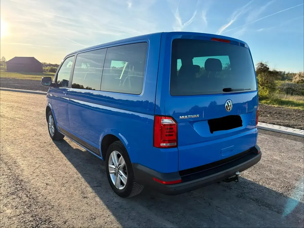 Gebraucht VW Multivan Freestyle 150 PS (110 kW) 2017 Blau Van / Kleinbus