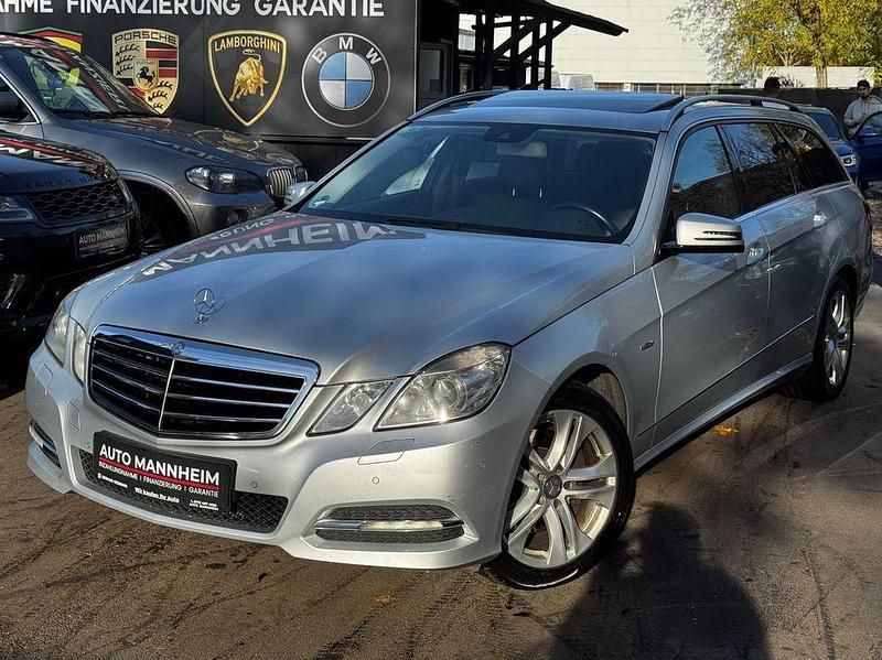 Gebraucht Mercedes E250 Elegance 204 PS (150 kW) 2011 Silber Limousine