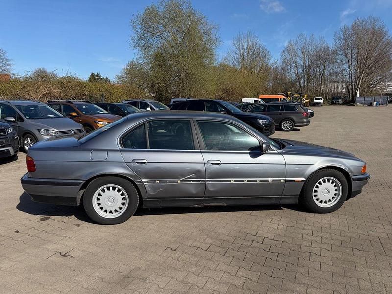 Gebraucht BMW 730 218 PS (160 kW) 1994 Grau Limousine