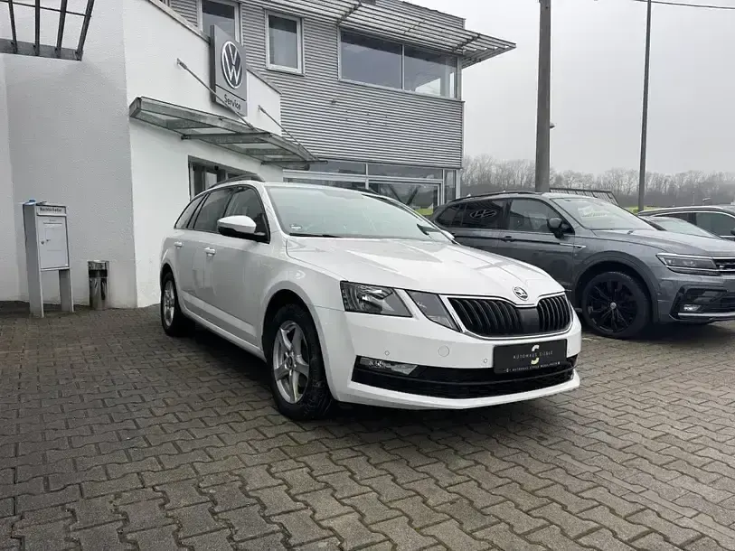 Gebraucht Skoda Octavia Ambition 150 PS (110 kW) 2020 Weiß Kombi