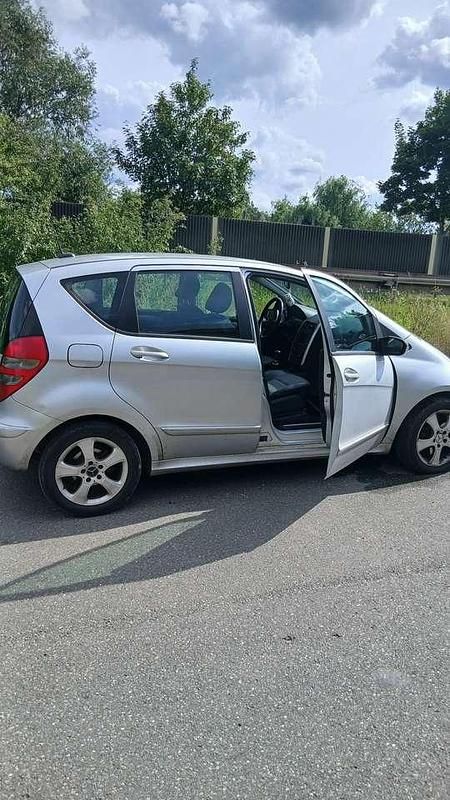 Gebraucht Mercedes 200 140 PS (102 kW) 2007 Grau