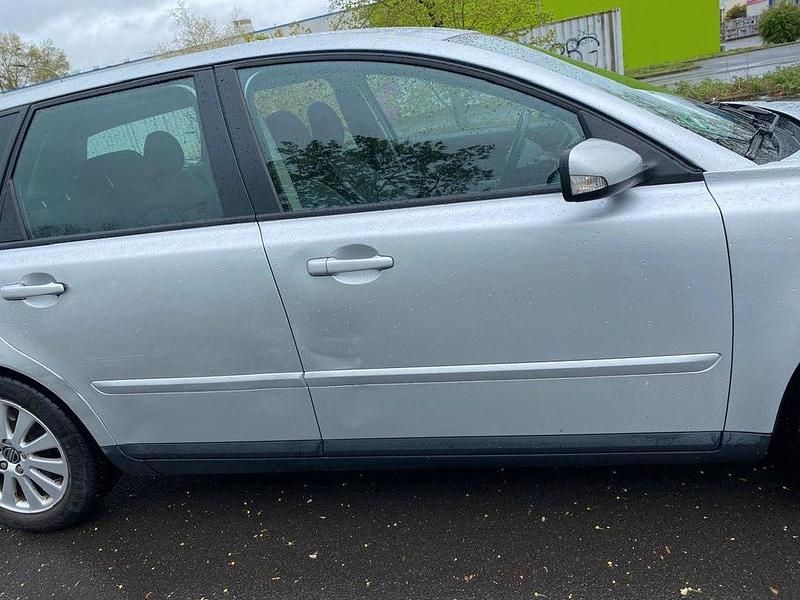 Gebraucht Volvo V50 Summum 170 PS (125 kW) 2004 Silber Kombi