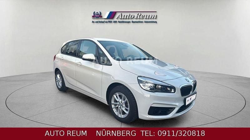 Weiß Gebraucht 2017 BMW 218 Basis Kombi | 13.990 € (Fairer Preis) - Bild 1/4