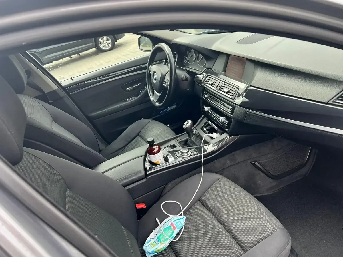 Gebraucht BMW 520 185 PS (136 kW) 2011 Grau Limousine
