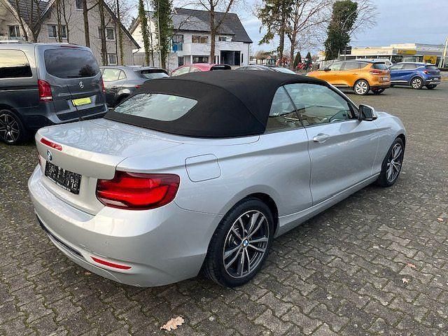 Gebraucht BMW 218 Sport Line 150 PS (110 kW) 2019 Silber Cabrio