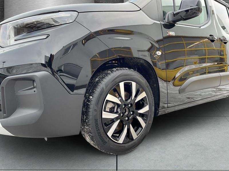 Neu Citroën Berlingo XTR 131 PS (96 kW) 2026 Perla nera schwarz Van / Kleinbus