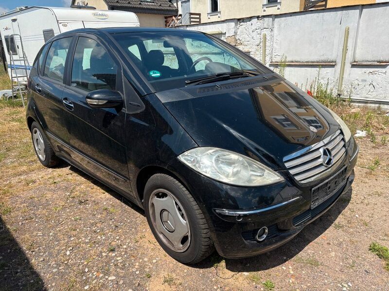 Schwarz Gebraucht 2005 Mercedes A170 Limousine | 950 € (Fairer Preis) - Bild 1/4
