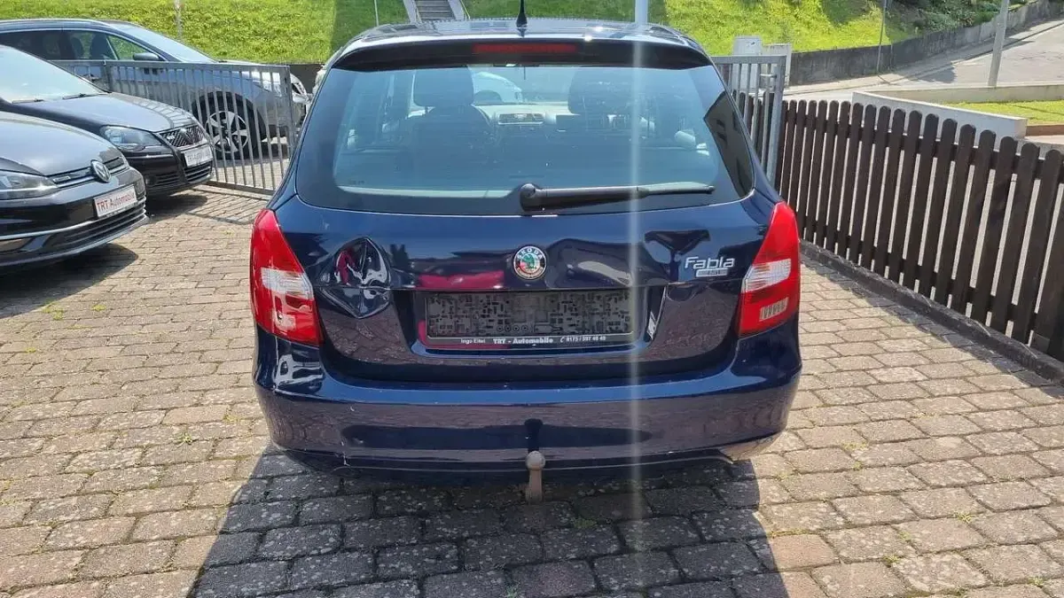 Gebraucht Skoda Fabia Special 86 PS (63 kW) 2010 Modra pacific/pacific blau Kleinwagen