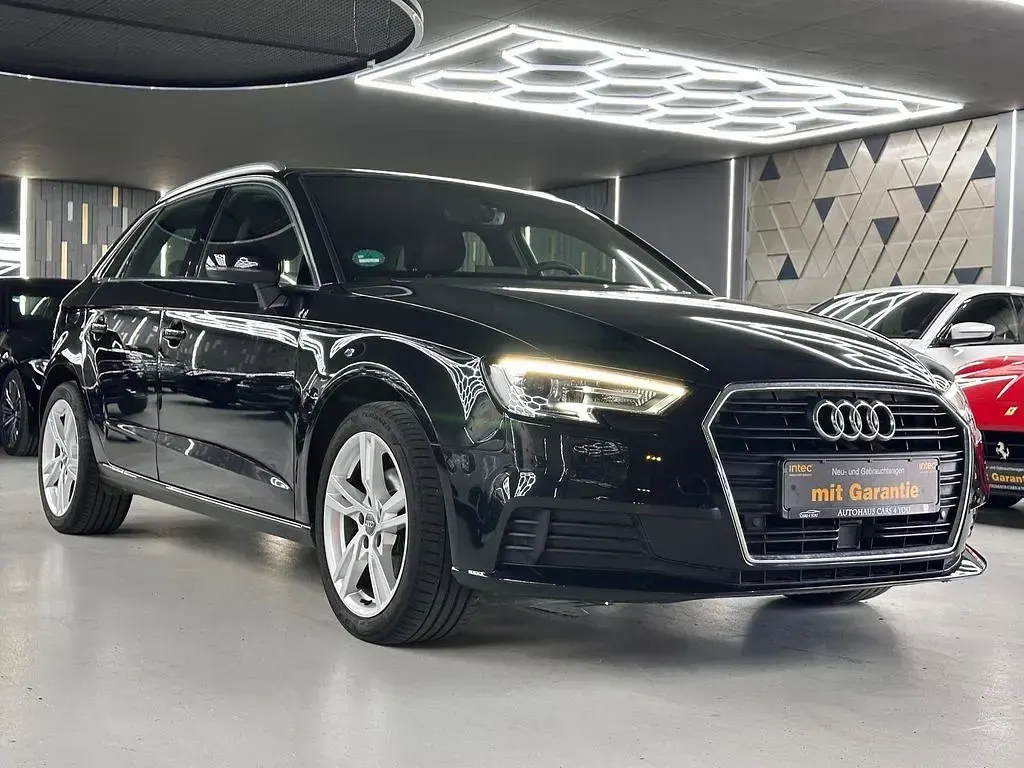 Second-hand Audi A3 Basis 116 CP (85 kW) 2019 Negru Berlinǎ