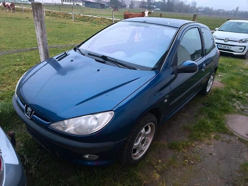 Blau Gebraucht 2004 Peugeot 206 Kleinwagen | 499 € (Superpreis) - Bild 1/4