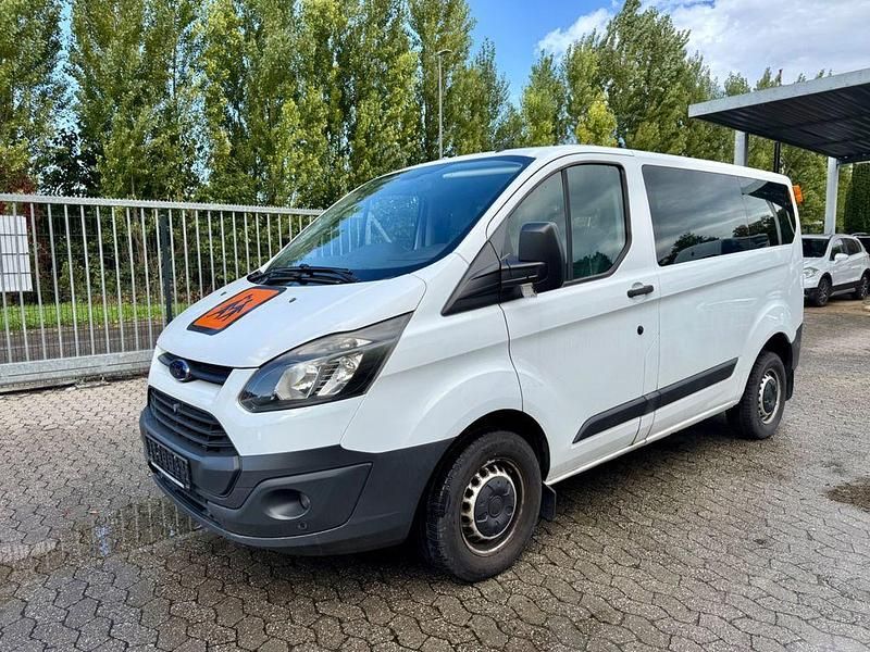 Weiß Gebraucht 2014 Ford Transit Kombi | 10.900 € (Teuer) - Bild 1/4