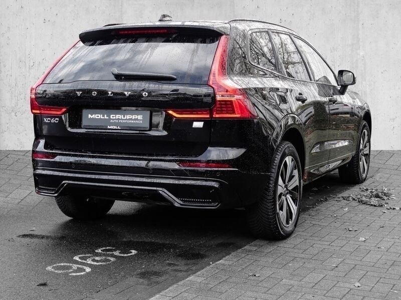 Gebraucht Volvo XC60 Plus 310 PS (228 kW) 2024 Onyx black metallic SUV
