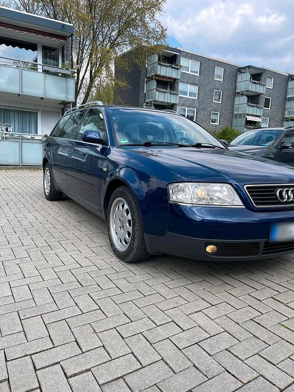 Gebraucht Audi A6 Comfort 150 PS (110 kW) 2000 Blau Kombi