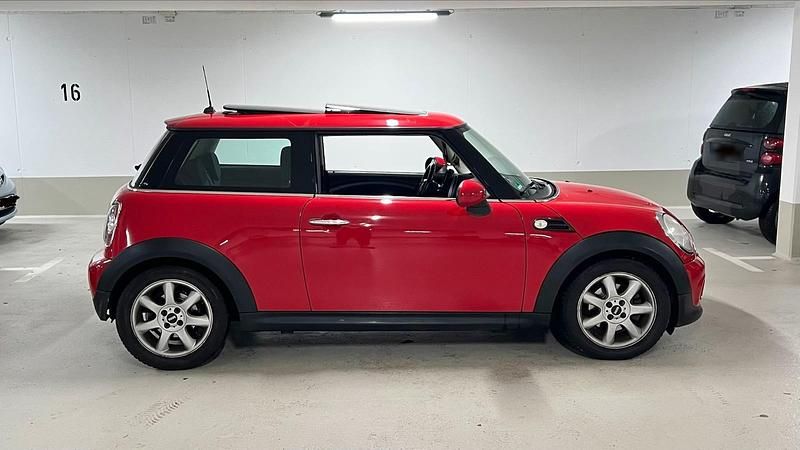 Gebraucht Mini Cooper 70 PS (51 kW) 2010 Rot Kleinwagen