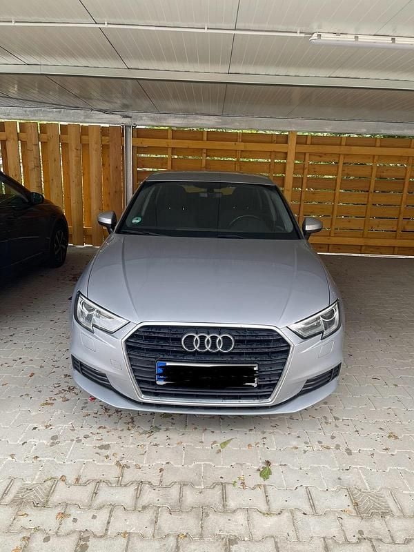 Silber Gebraucht 2016 Audi A3 Kombi | 13.000 € (Fairer Preis) - Bild 1/4