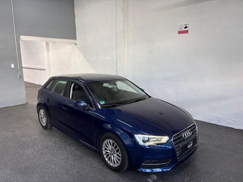 Gebraucht Audi A3 Performance 110 PS (80 kW) 2016 Blau Limousine