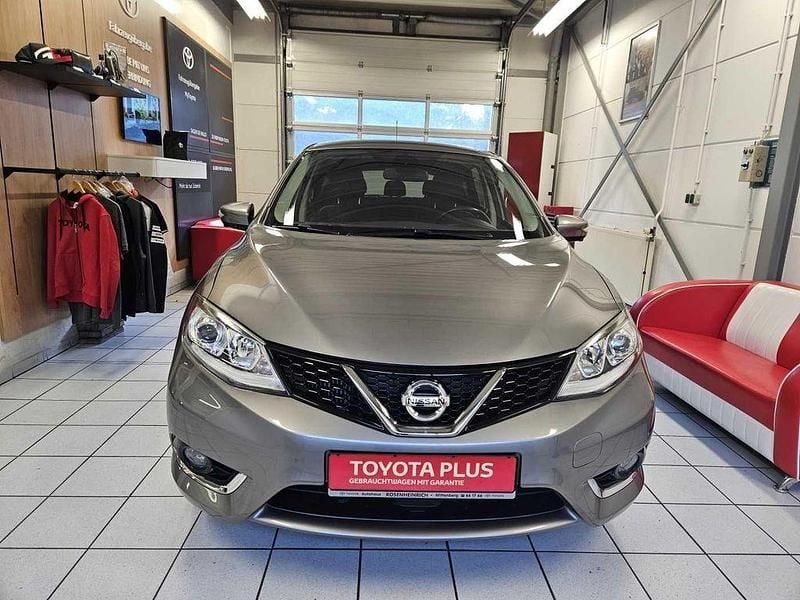 Grau Gebraucht 2018 Nissan Pulsar Tekna Limousine | 10.990 € (Fairer Preis) - Bild 1/4